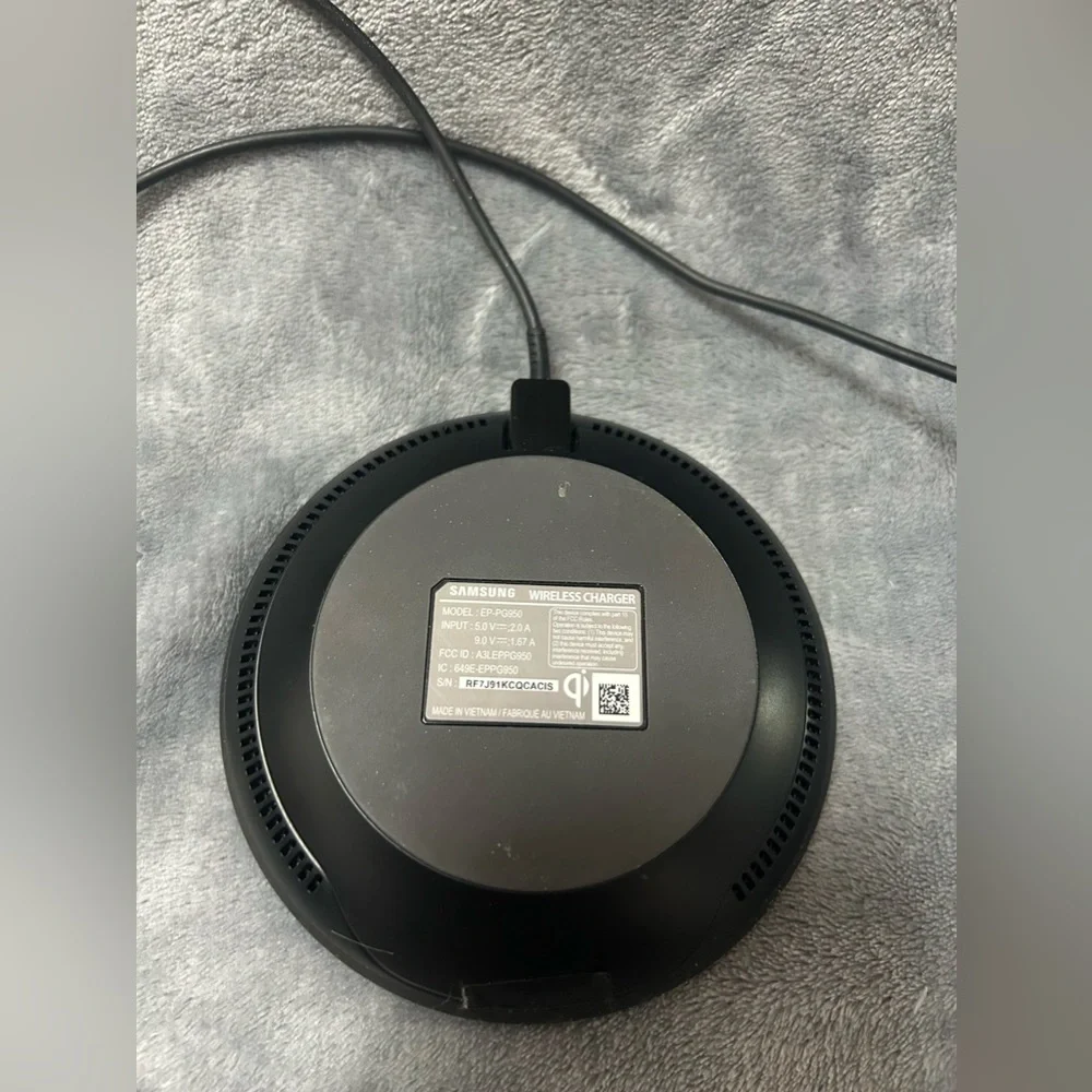 Samsung EP-PG950 Fast Charger Convertible Wireless Charging Stand Pad